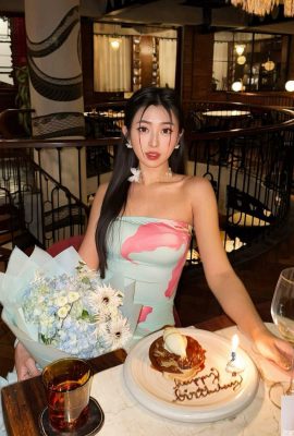 “Nikki” every inch of skin exudes hot temptation (10P)