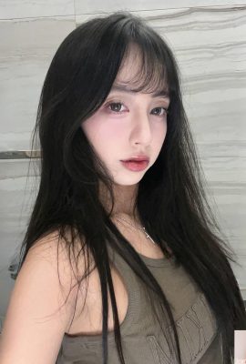 “Claire Chen Ziying”‘s seductive figure is passionate and unreserved (10P)