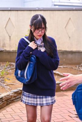 Hibiki Amamiya: The beautiful big-breasted lady with plain glasses is a perverted obscene woman for her younger brother Hibiki Amemiya (21P)