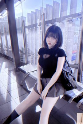 “Xie’er”‘s perfect tight figure is fascinating (10P)