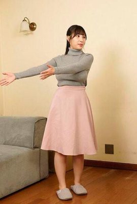 Miyu Hirose: A big-breasted married woman whose sexy lingerie collection was found by a mover… (21P)