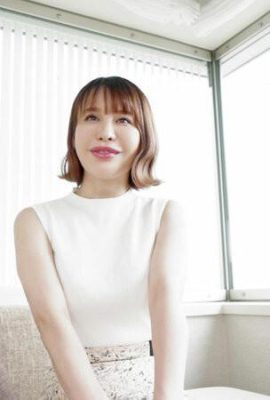 Maaya Irita: Married Woman’s Petal Turning Maaya Irita (21P)